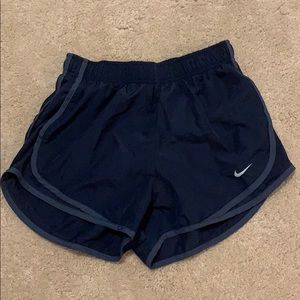 Nike women’s dry tempo shorts